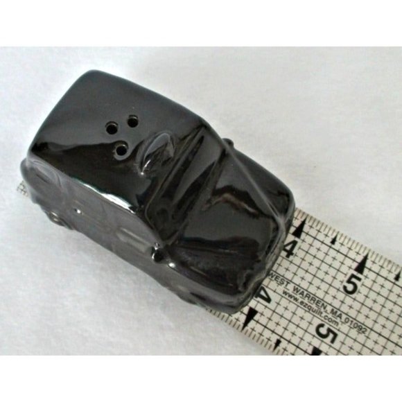 Figural Taxi Cab Salt Pepper Shakers - Black Yellow - Kitschy Kitchen Decor - Picture 4 of 5